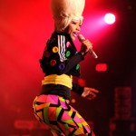 Nicki Minaj rocks her manufactured booty and Marge Simpson Blonde Do