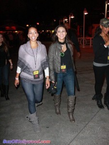 franciaraisa_gloriagovan_loganbrowning_knottsscaryfarm_sunofhollywood_80