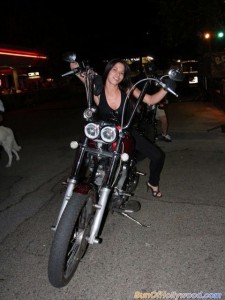 ashleericci_britneyhosken_kateracz_alagille_route66_bikenight_sunofhollywood_74
